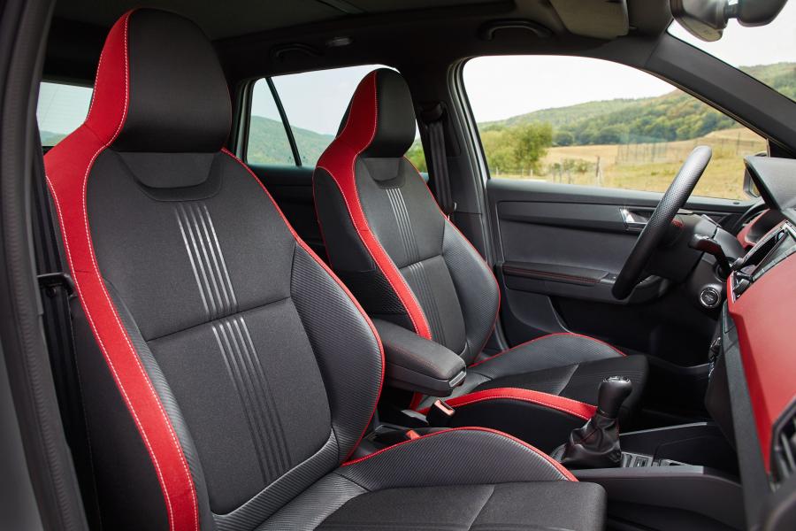 Интерьер Skoda Fabia Combi Monte Carlo (NJ) 2018 года  (WW) (фото 35 из 40)